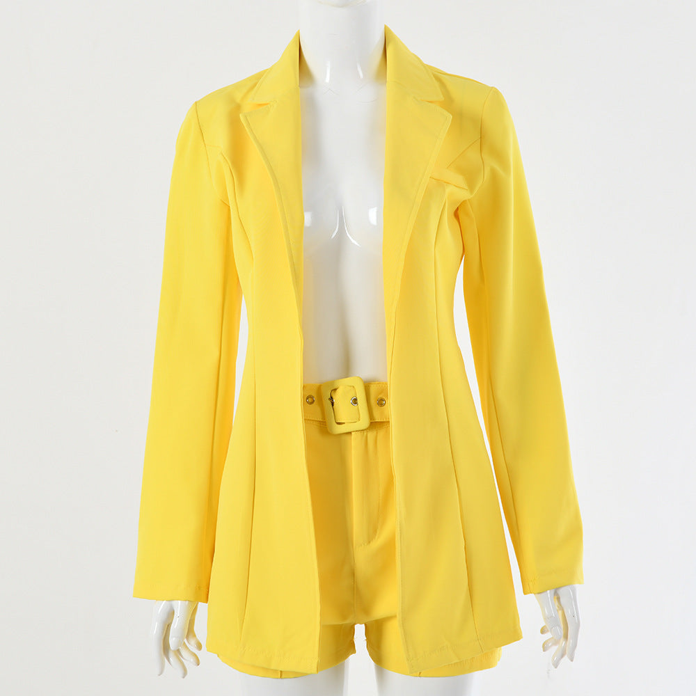 Tailleur Nova – L’impact spontané