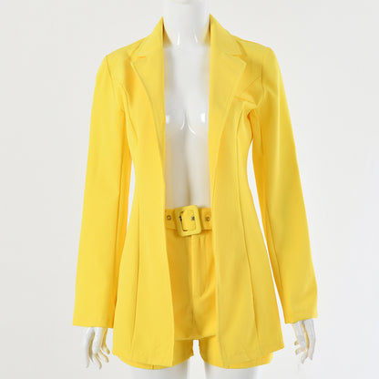 Tailleur Nova – L’impact spontané