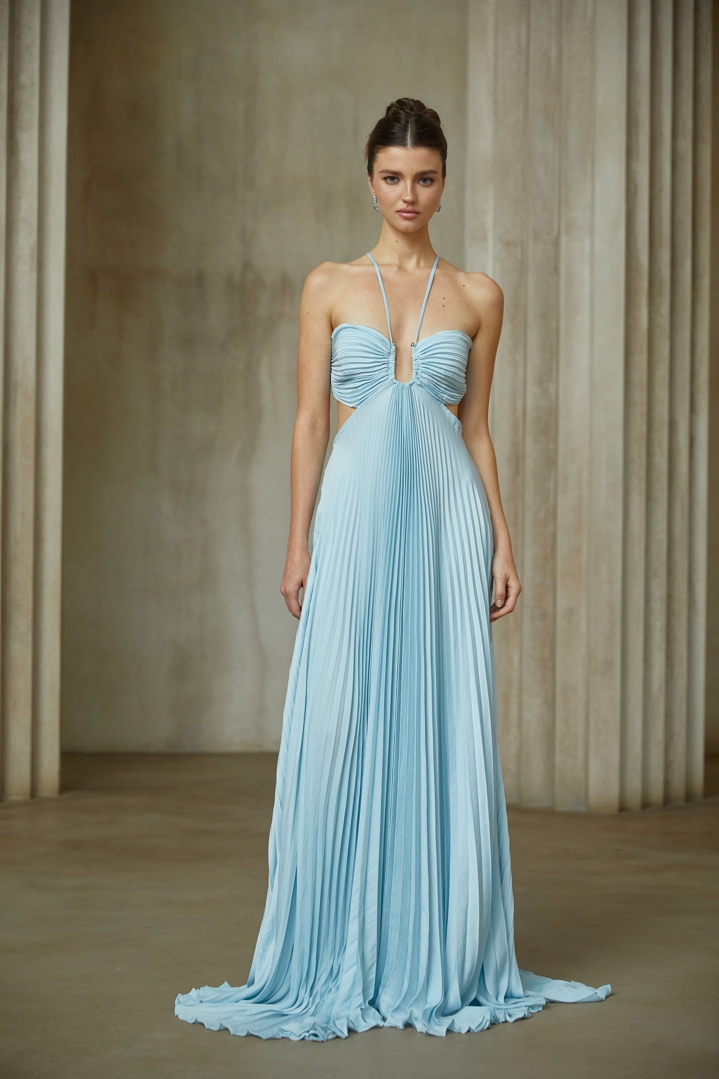 Robe Sirena — L’élégance d’un souffle d’été