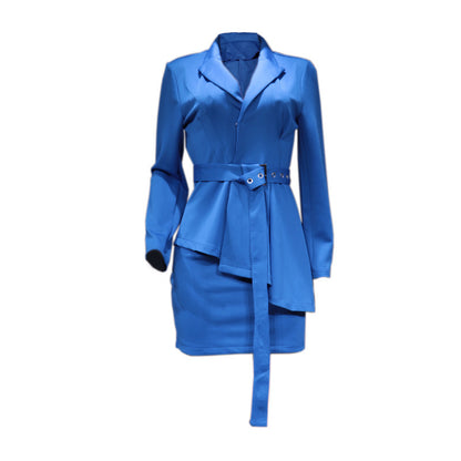 Tailleur Vesta – L’autorité tranquille