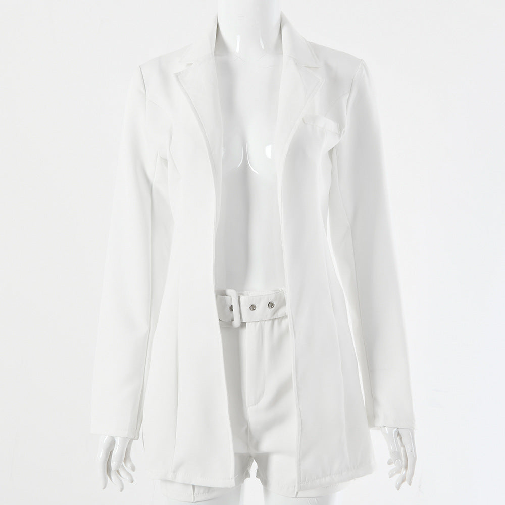 Tailleur Nova – L’impact spontané