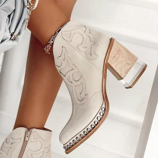 Bottines Altéa— Le chic sculptural en toute saison