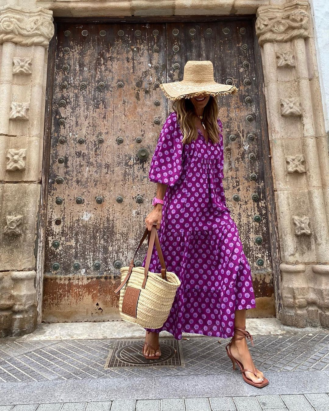 Robe Dalia – L’appel du soleil, avec élégance