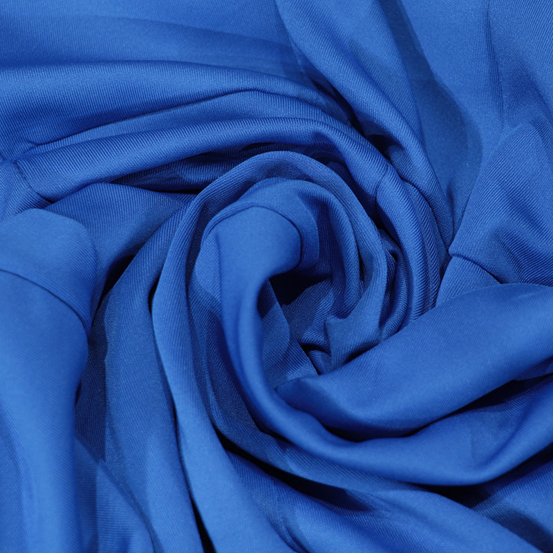 Tailleur Vesta – L’autorité tranquille