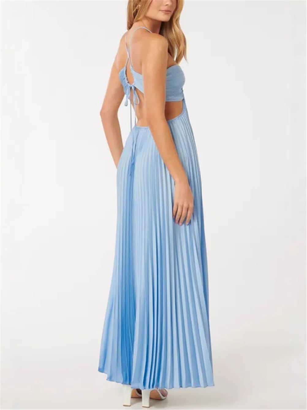 Robe Sirena — L’élégance d’un souffle d’été