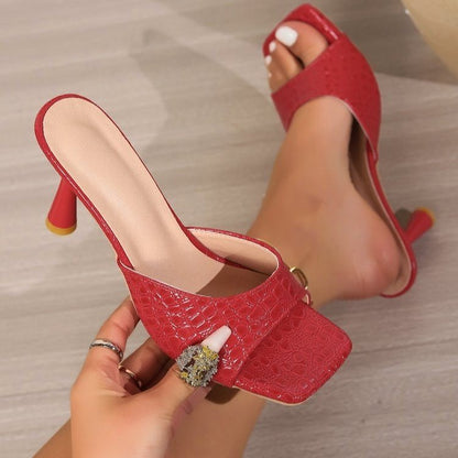 Mules Texturées Aura – L’allure sculptée en toute simplicité