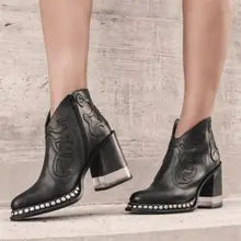 Bottines Altéa— Le chic sculptural en toute saison