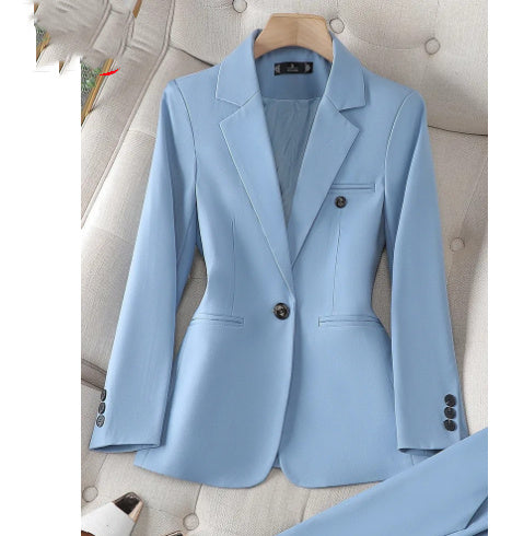 Tailleur Signature – L’assurance du style sans compromis